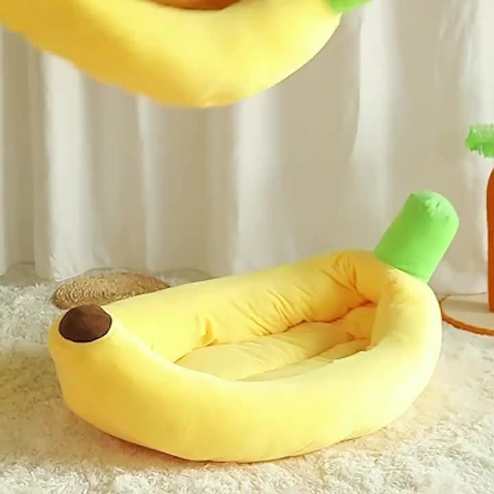 Banana-Shaped Pet Bed Removable Washable Pet Bed Small Medium Dog Bed Cat Bed - Green - Size 58-35CM