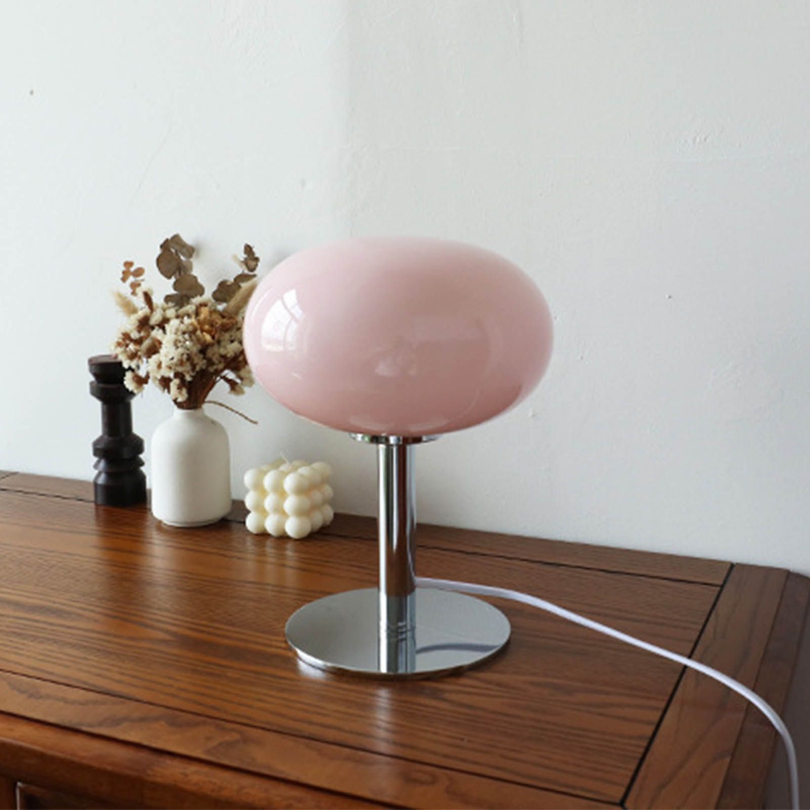 Bedside Table Lamp Iron Base Cute Shape Simple Modern Elegant Nightstand Lamp for Home USB Button Switch Pink