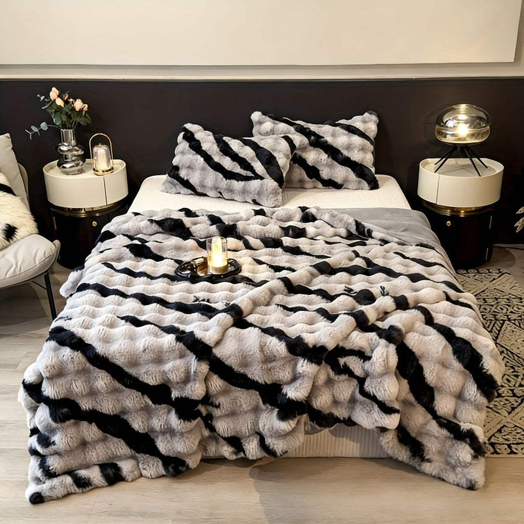 Class A Rabbit Fur Blanket Thickened Blanket Warm Blanket Home Decor Blanket - Pink - Size S  150-200cm